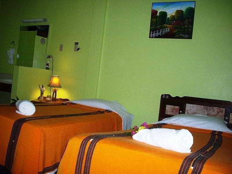 The Bakadeer Inn Белиз-Сити Экстерьер фото